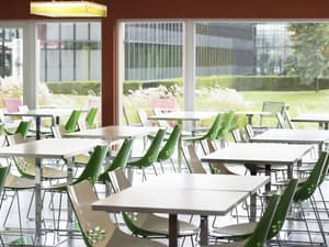 thumbnail: Breakfast area