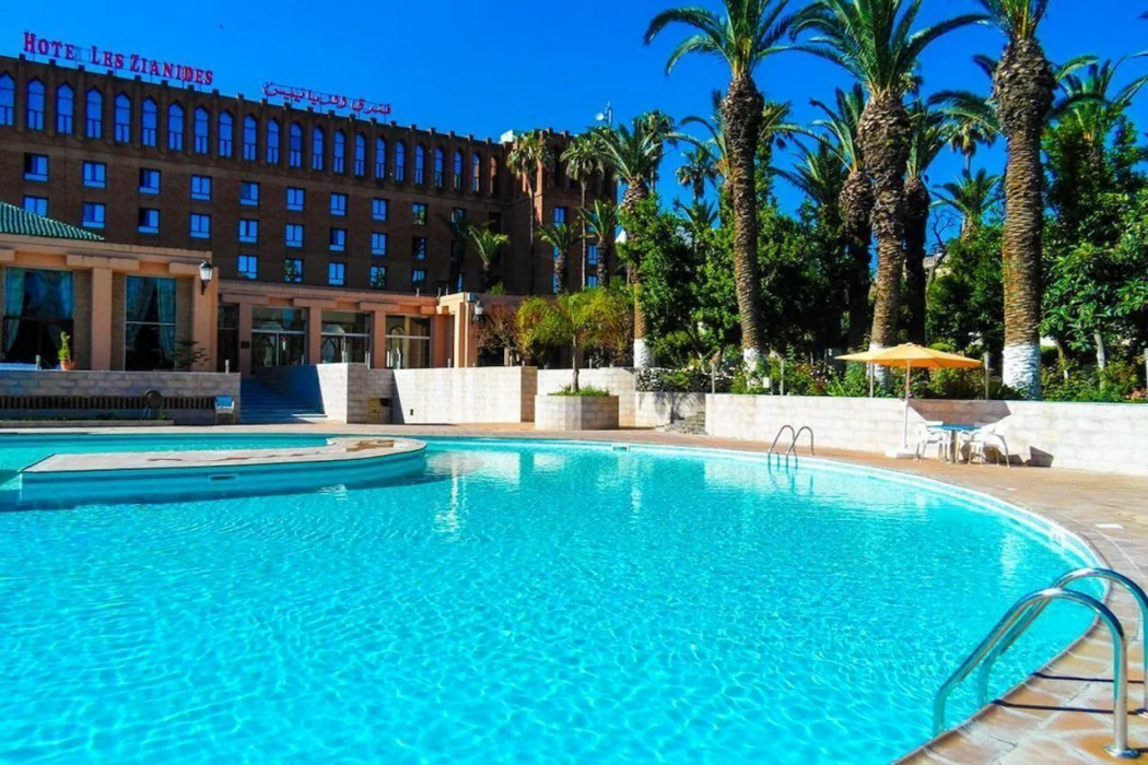 Swimming pool-spa