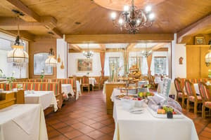 thumbnail: Breakfast area