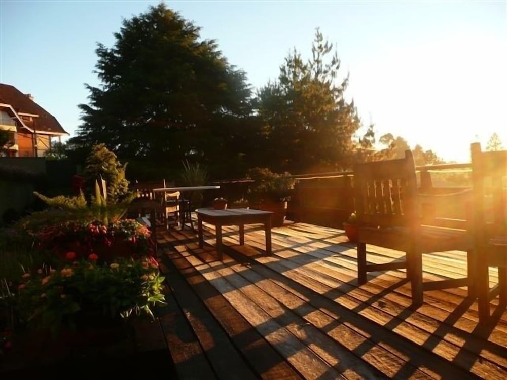 Sundeck