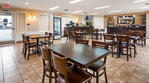 thumbnail: Breakfast area