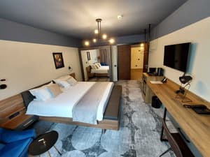 thumbnail: Room