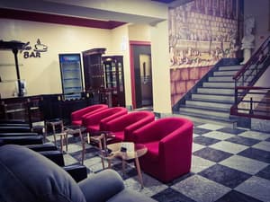 thumbnail: Bar (on property)