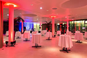 thumbnail: Restaurant