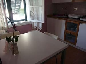 thumbnail: In-room dining