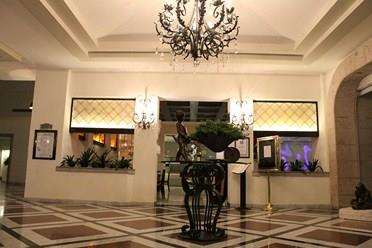 Dining,Dining Area,Restaurant,On-Site