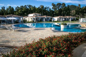 thumbnail: Outdoor pool