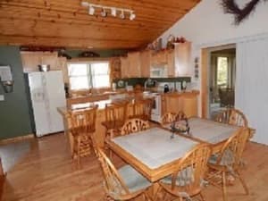 thumbnail: In-room dining