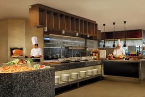 thumbnail: Restaurant