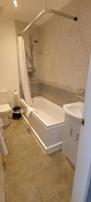 thumbnail: Bathroom