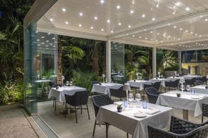 thumbnail: Restaurant
