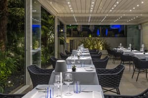 thumbnail: Restaurant