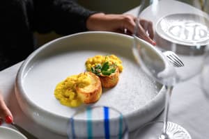 thumbnail: Restaurant