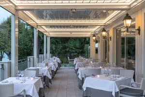 thumbnail: Restaurant