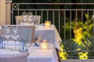 thumbnail: Restaurant