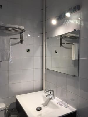 thumbnail: Bathroom