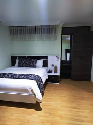 thumbnail: Room