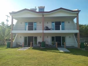 thumbnail: Front of property