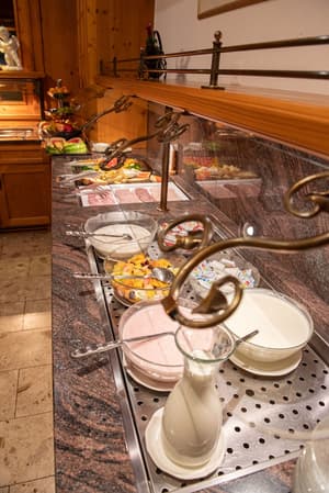 thumbnail: Breakfast buffet