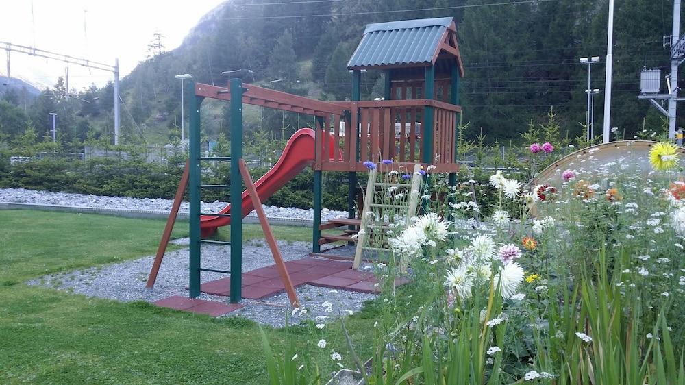 Children's play area - outdoor