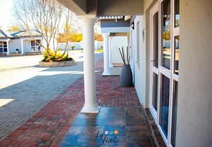 thumbnail: Exterior