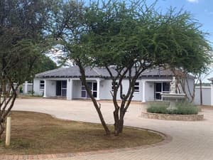 thumbnail: Front of property