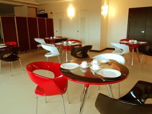 thumbnail: Restaurant