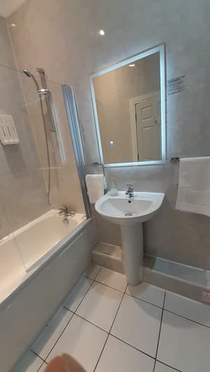 thumbnail: Bathroom