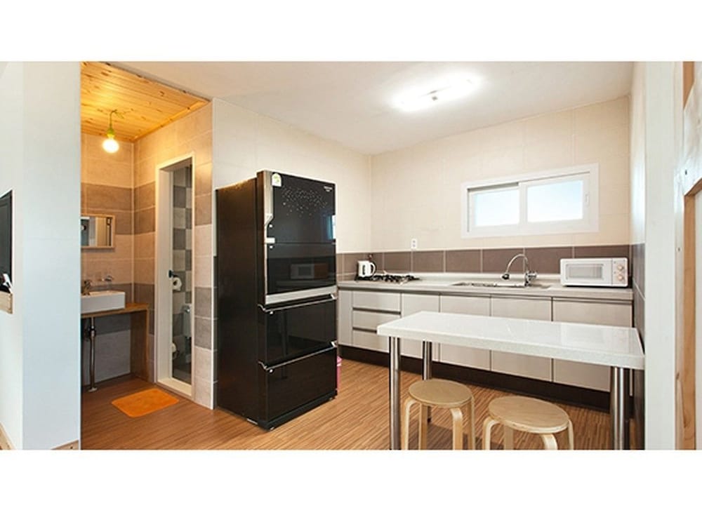 Private kitchenette