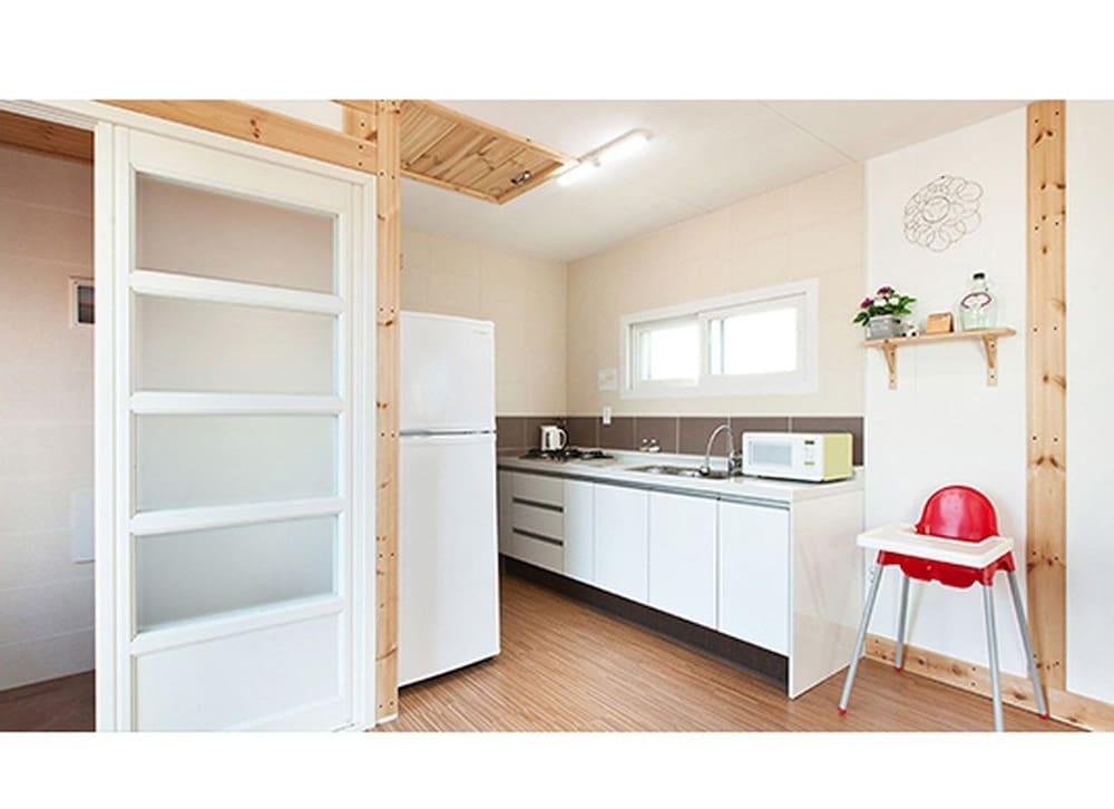Private kitchenette