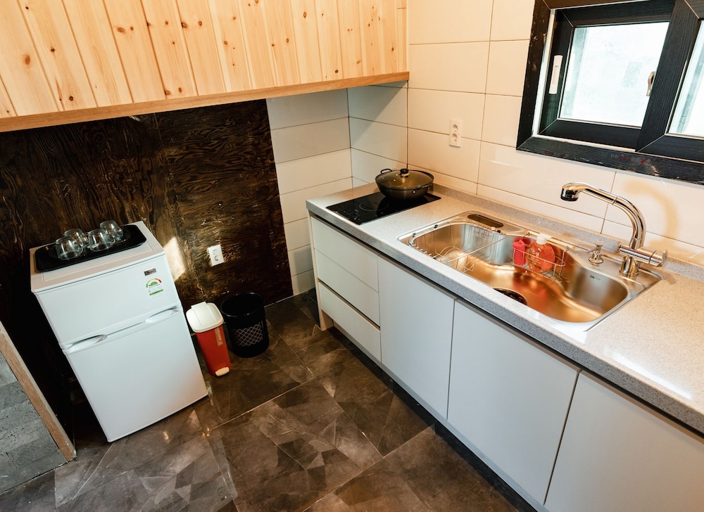 Private kitchenette
