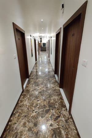 thumbnail: Hallway
