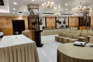 thumbnail: Banquet hall