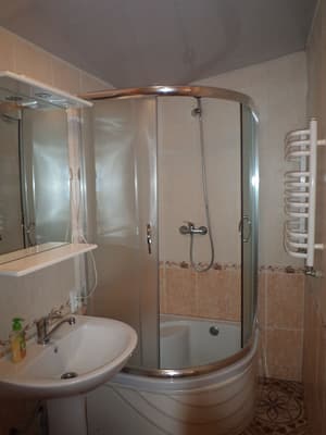 thumbnail: Bathroom shower