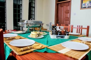 thumbnail: Breakfast area
