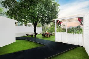 thumbnail: Exterior