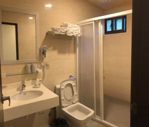 thumbnail: Bathroom