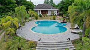 thumbnail: Outdoor pool