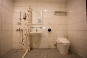 thumbnail: Bathroom
