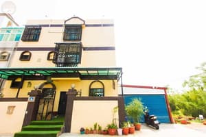 thumbnail: Exterior