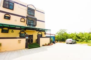 thumbnail: Exterior