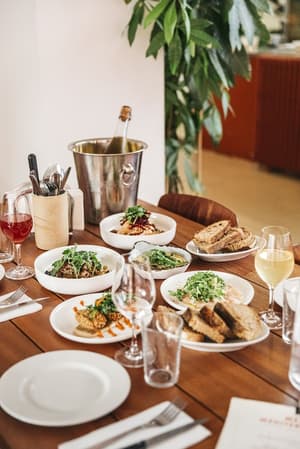 thumbnail: Restaurant