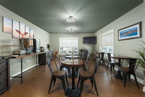 Breakfast room