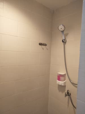 thumbnail: Bathroom amenities