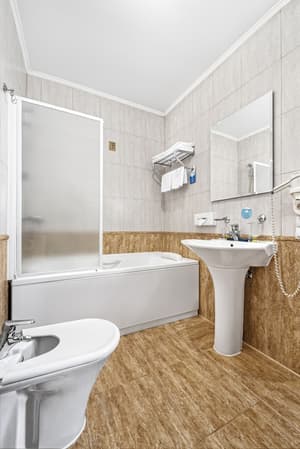 thumbnail: Bathroom