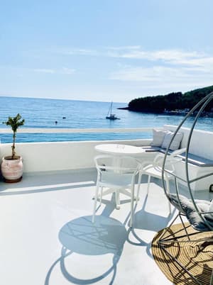 thumbnail: Terrace/patio