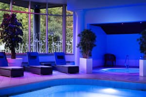 thumbnail: Pool
