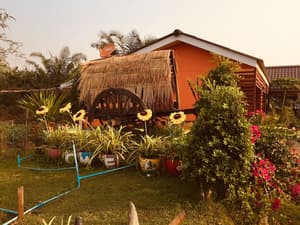 thumbnail: Exterior