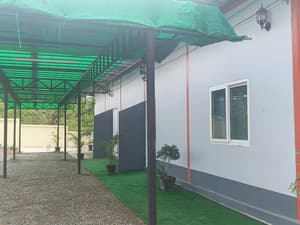 thumbnail: Front of property