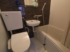thumbnail: Bathroom